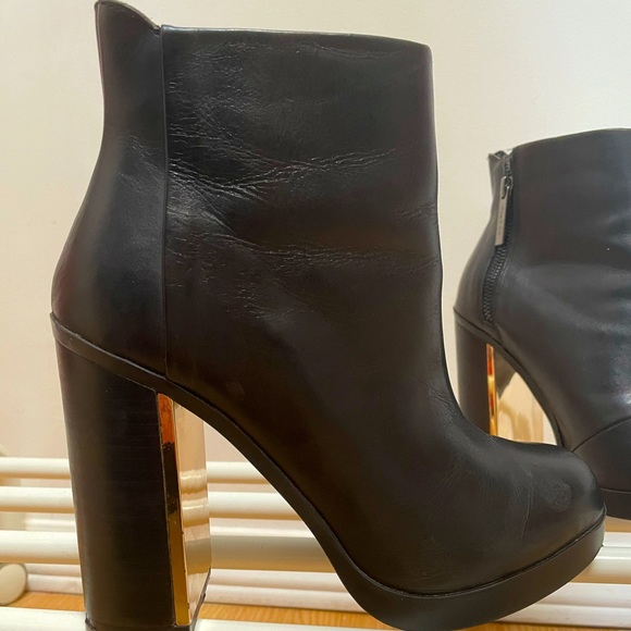 Black High Heeled Leather Boots - Picture 1 of 5